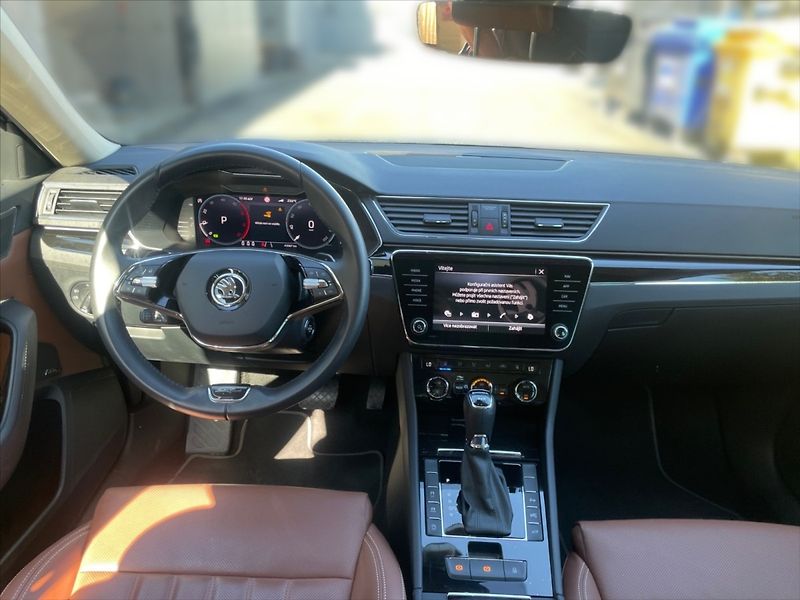 Škoda Superb 2,0 TDI 147 4x4 L&K DSG - fotka 9 z 11