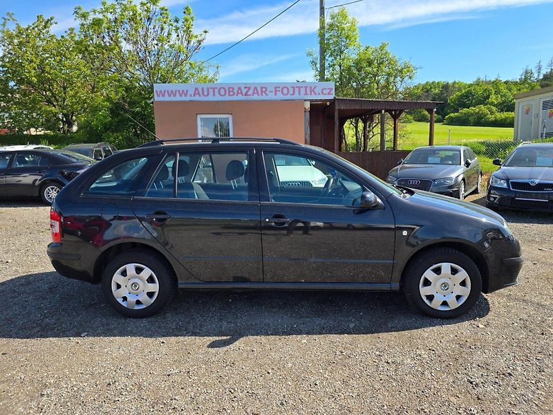 Škoda Fabia (2007) 1.4 MPi 59 KW Ambiente - fotka 8 z 23