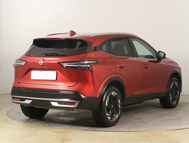 Nissan Qashqai (2025) N-Connecta 1.3 DIG-T MHEV - fotka 5 z 22