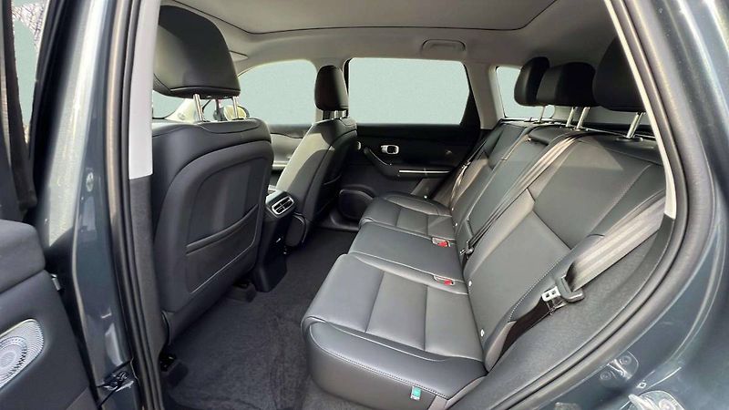 Leapmotor C10 (2025) Design 81,9 kWh AWD/172078 - fotka 28 z 40