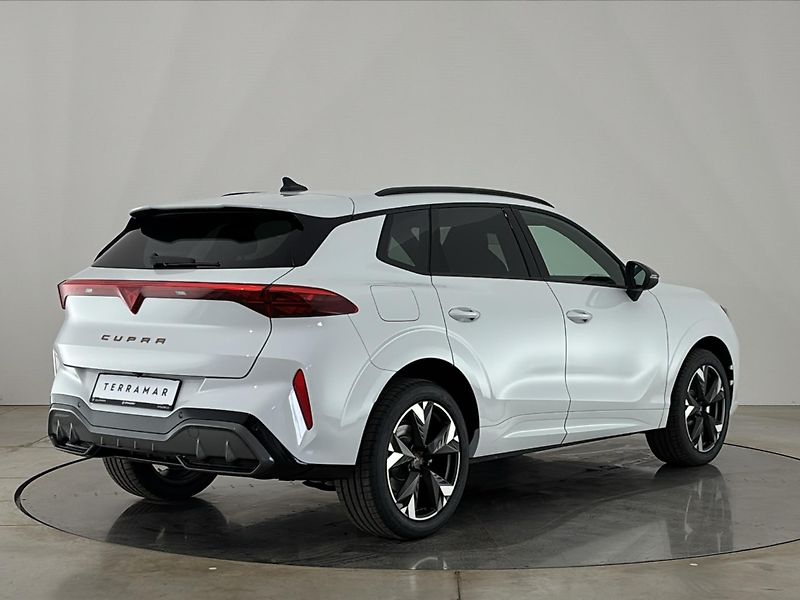 Cupra Terramar (2026) SUV - fotka 2 z 30
