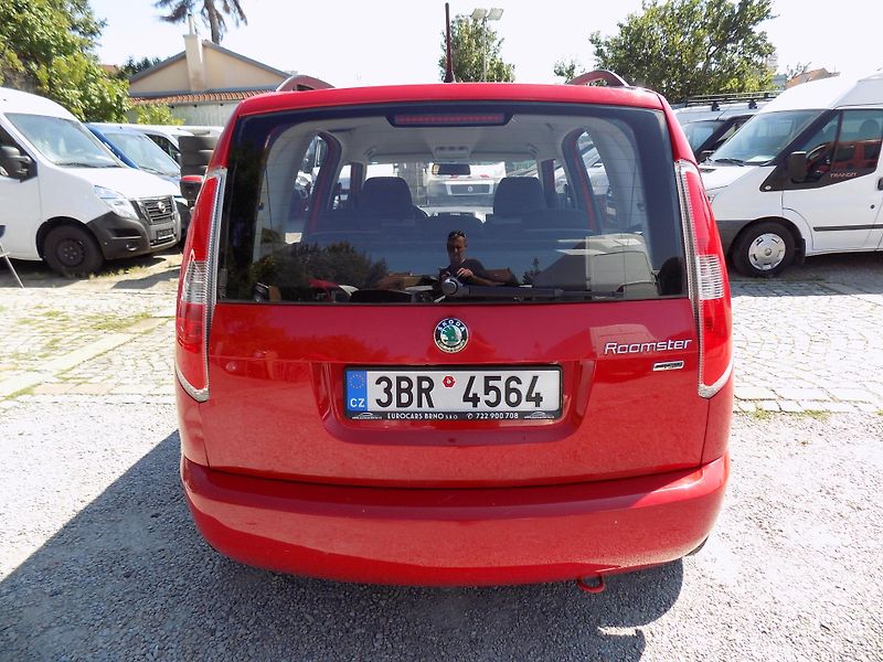 Škoda Roomster 1,2 TSI 63 KW ACTIVE, KLIMA - fotka 12 z 54