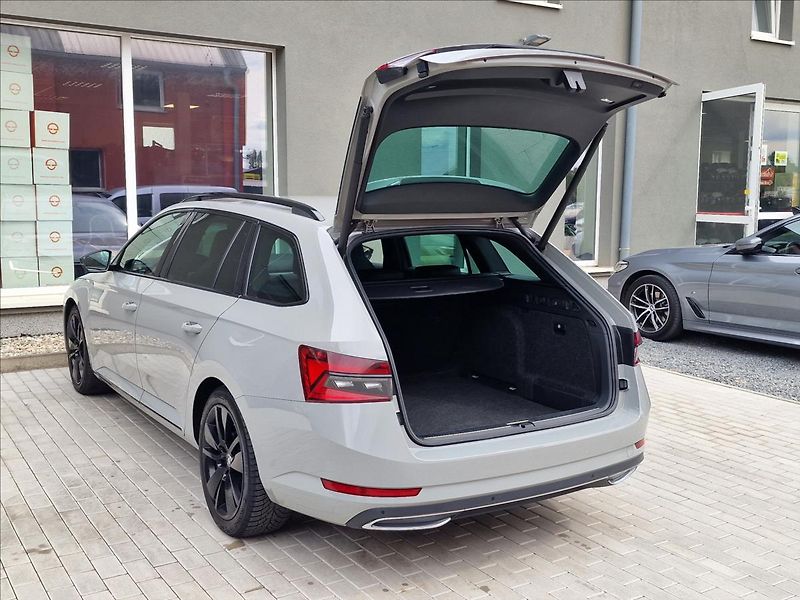 Škoda Superb 2.0TDI 140kW DSG SportLine ,ČR - fotka 42 z 50