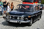 Na tradiční Lidický okruh dorazily desítky historických automobilů a motocyklů, které obdivovali návštěvníci z Kladna i širokého okolí.