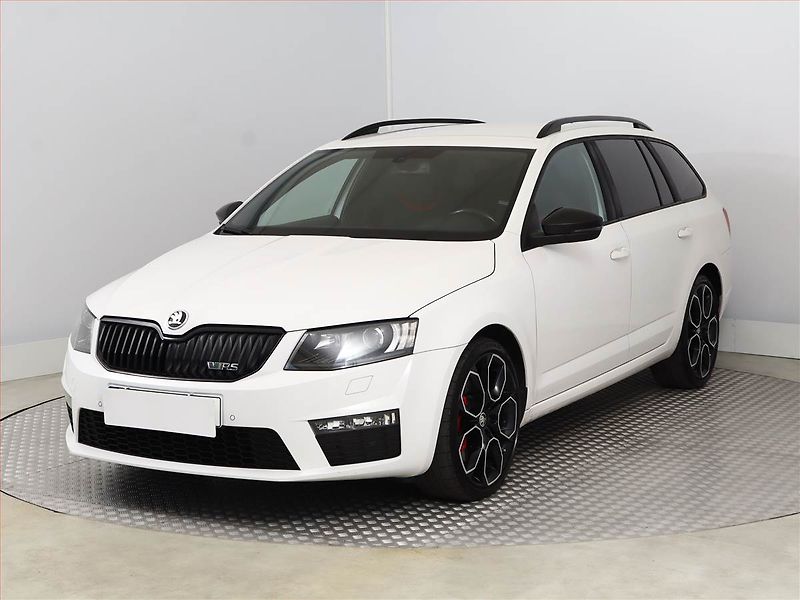 Škoda Octavia (2013) RS 2.0 TDI, Automat - fotka 2 z 20