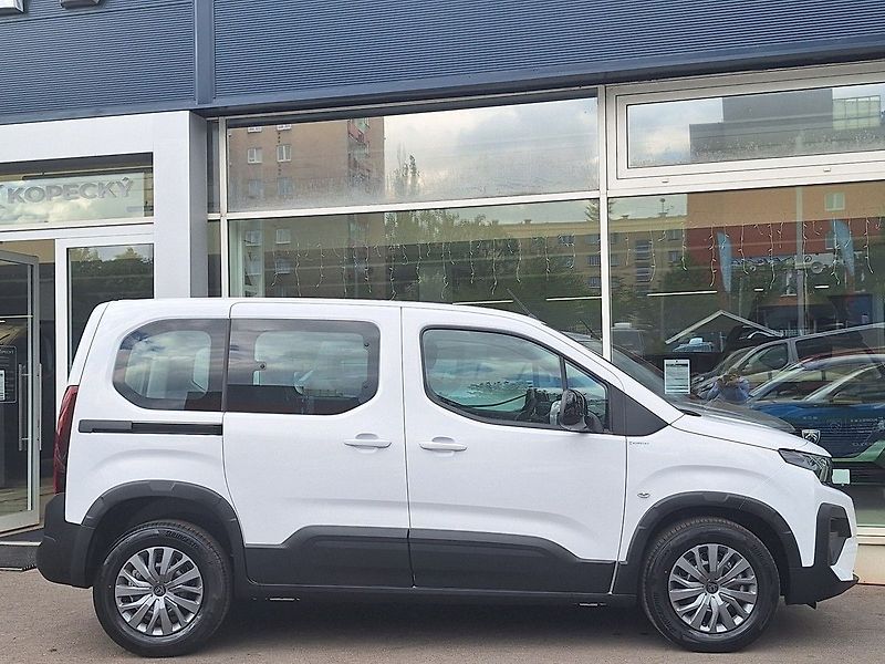 Peugeot Rifter (2026) ALLURE TURBO 110k MAN6 - fotka 7 z 23