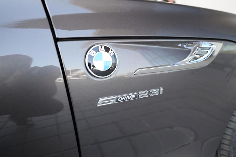BMW Z4 sDrive 23I - fotka 12 z 30