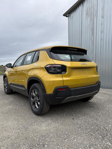 Jeep Avenger (2026) Longitude 1.2 Turbo 100 MT6 - fotka 5 z 8