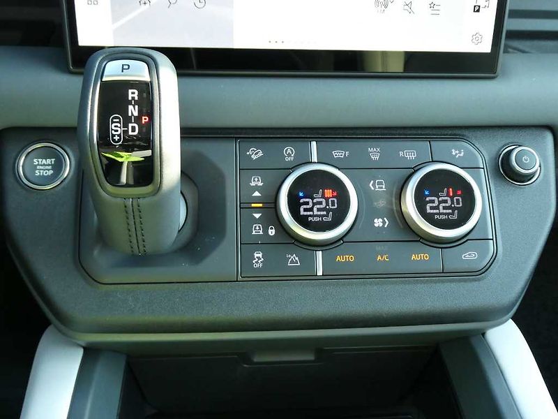 Land Rover Defender (2026) 110 3,0 X-Dynamic SE D250 - fotka 29 z 37