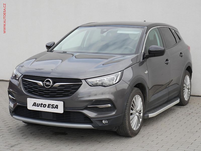 Opel Grandland X (2019) 1.2PT, 1.maj,ČR, navi, autoAC - fotka 3 z 17