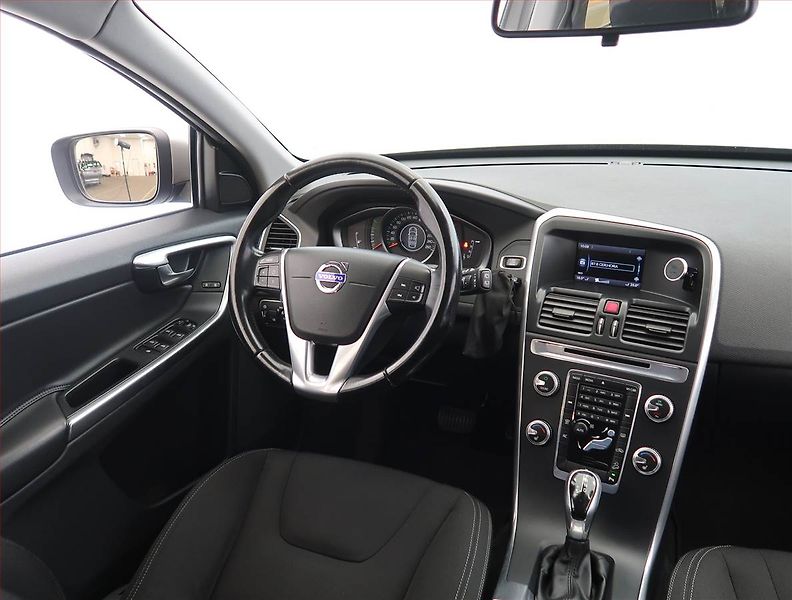 Volvo XC60 (2015) T5 AWD, 4X4, Automat - fotka 7 z 19