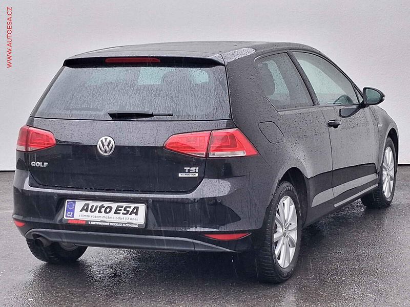 Volkswagen Golf (2014) 1.2 TSi, CUP, +alu kola - fotka 4 z 16
