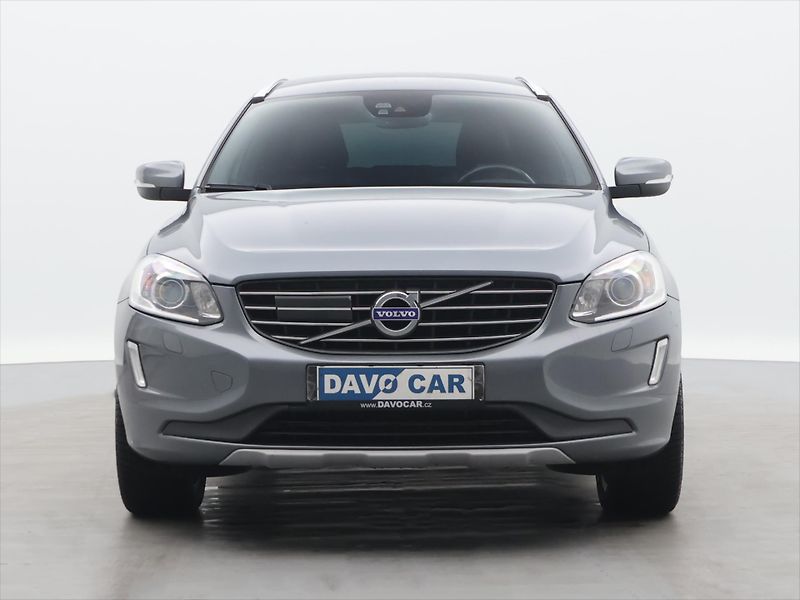 Volvo XC60 2,0 D4 140kW Aut. Summum - fotka 2 z 33