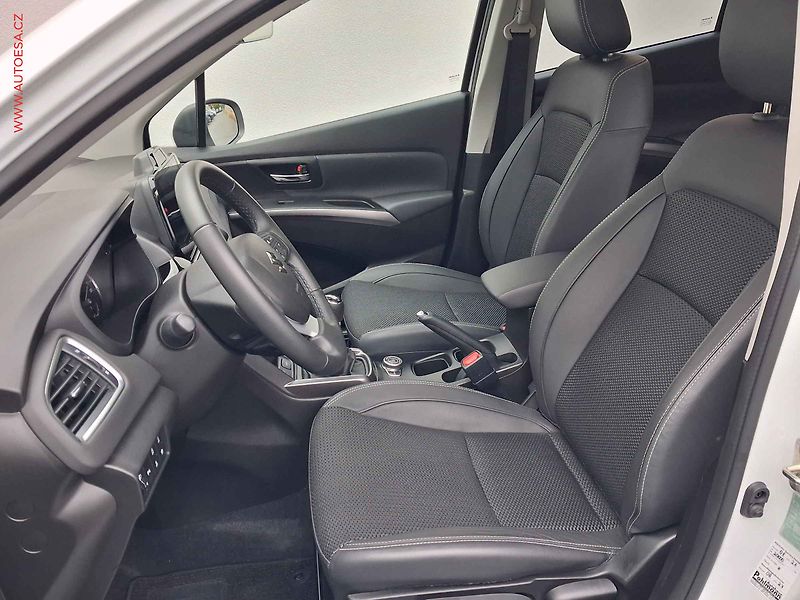 Suzuki S-Cross (2025) 1.4 BJet AllGrip, Elegance - fotka 9 z 20
