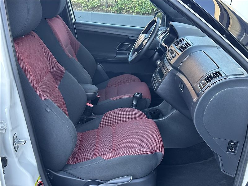Škoda Fabia 1,2 TSI 105PS  Monte Carlo - fotka 16 z 47