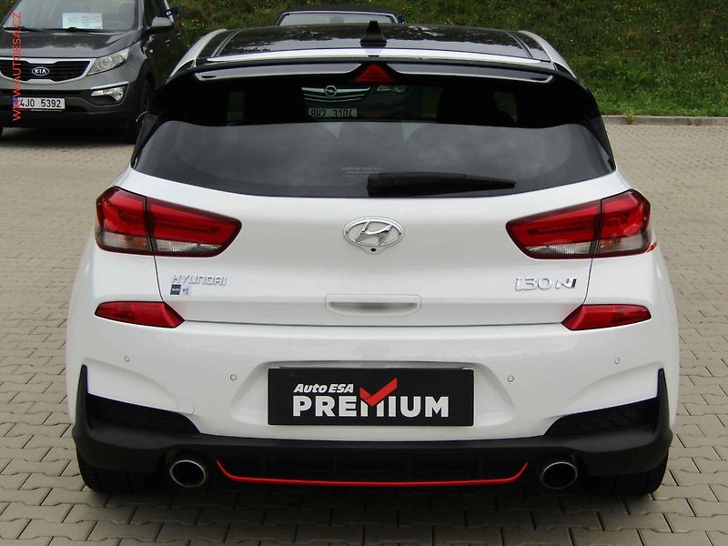 Hyundai i30 (2020) 2.0 i, serviska - fotka 5 z 20