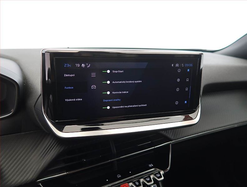 Peugeot 2008 (2025) 1.2 PureTech - fotka 18 z 26