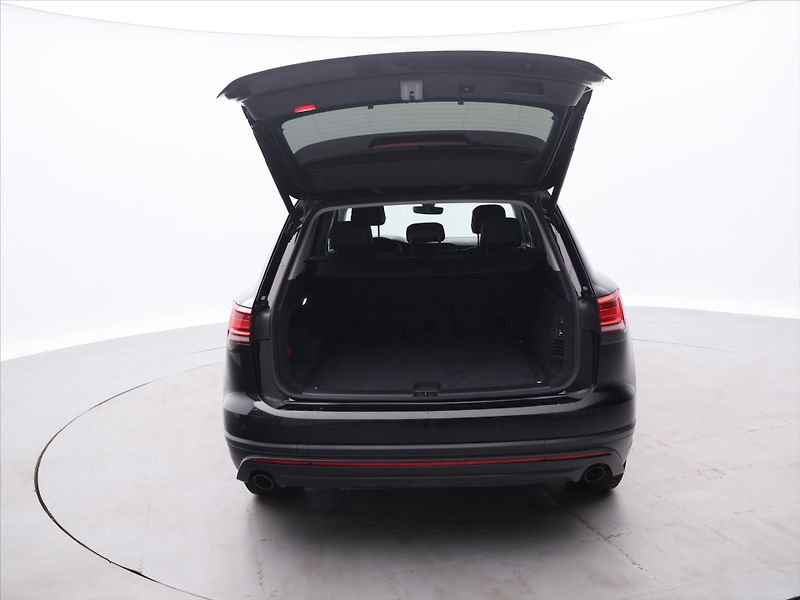 Volkswagen Touareg 3,0 V6TDI 170kW Aut.klima Tažn - fotka 9 z 30