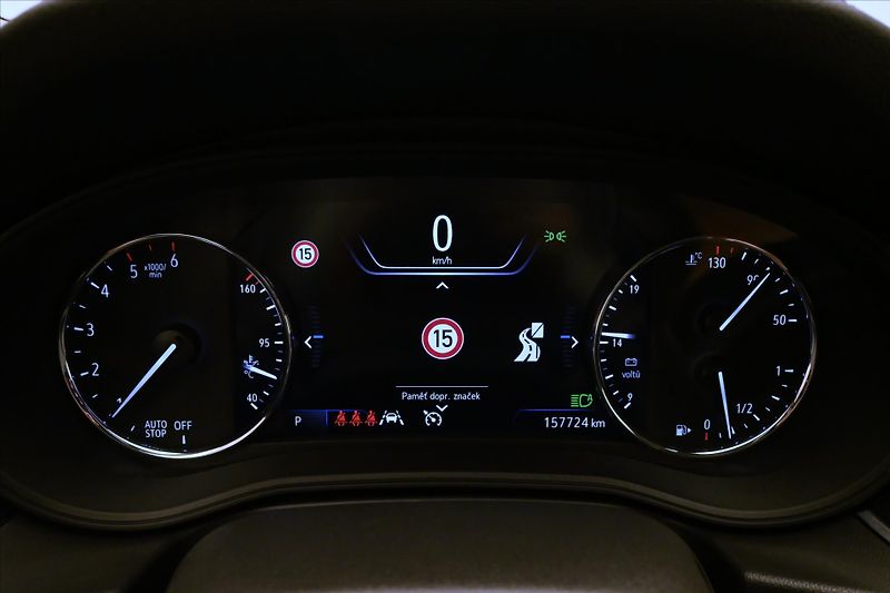 Opel Insignia 1,5 CDTI 90kW AT Záruka až 5 l - fotka 16 z 29