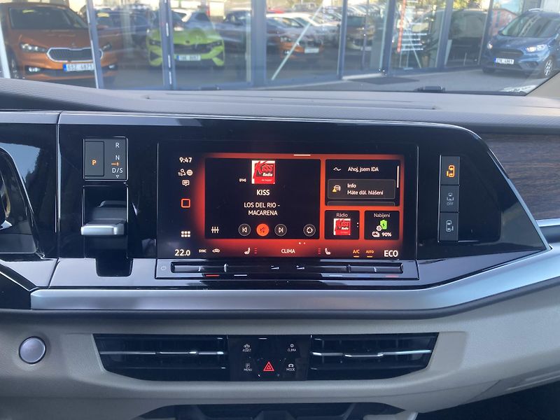 Volkswagen Multivan LONG 1,5TSI PHEV 4MOTION STYLE - fotka 22 z 24