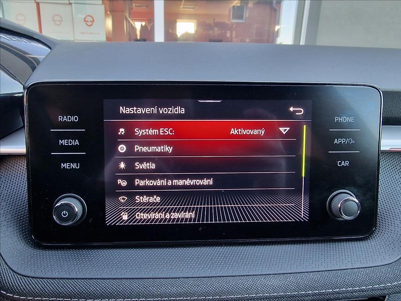 Škoda Fabia 1.0 TSI Style,Původ ČR,1.Maj. - fotka 30 z 49