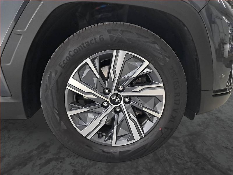 Hyundai Tucson (2023) 1.6 T-GDI - fotka 14 z 17