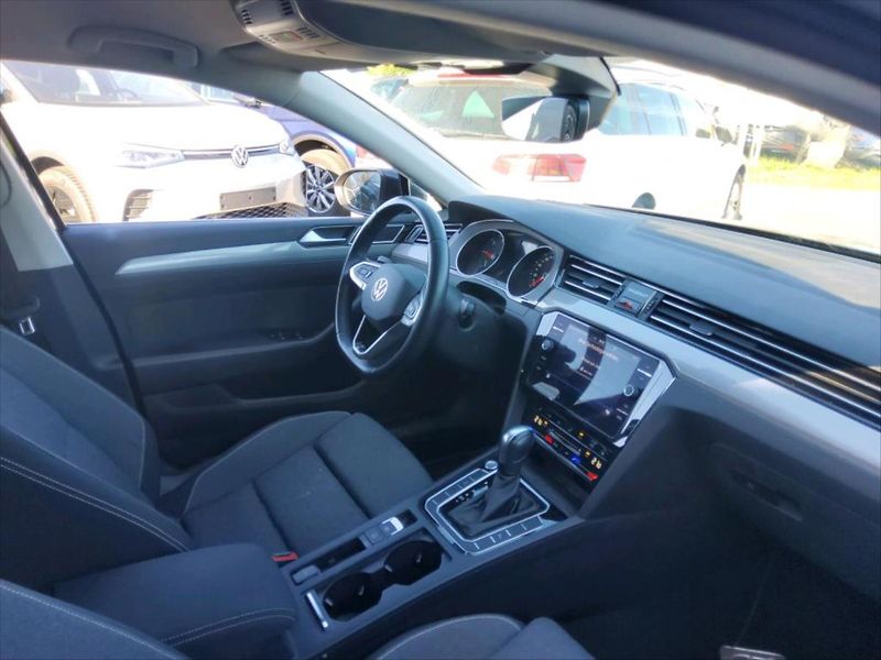 Volkswagen Passat 2,0 TAŽNÉ,KAMERA - fotka 6 z 8
