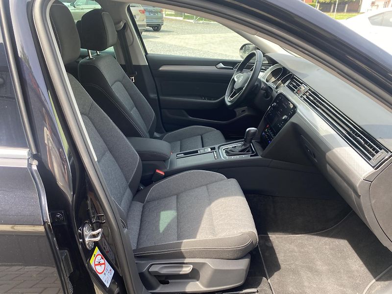 Volkswagen Passat 2.0TSI140kW-1xMAJ.-LED-DSG-ACC - fotka 46 z 49
