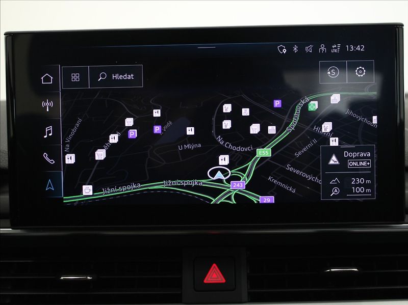 Audi A4 2,0 TFSi 150kW Avant ACC LED - fotka 10 z 28