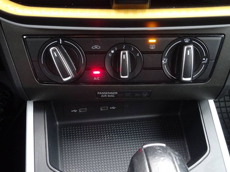 Seat Arona (2022) 1,0TSi / 81kW Style DSG - fotka 18 z 25