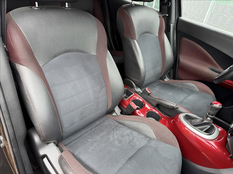 Nissan Juke 1.2 DIG-T N-Connecta - fotka 15 z 19