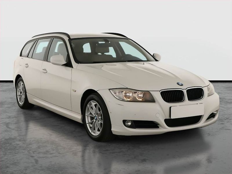 BMW Řada 3 (2011) 318 i, Serv.kniha - fotografie inzerátu