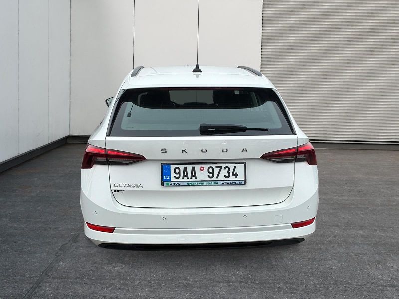Škoda Octavia (2022) AMBITION 1.5TSI 110kW CZ DPH - fotka 5 z 11