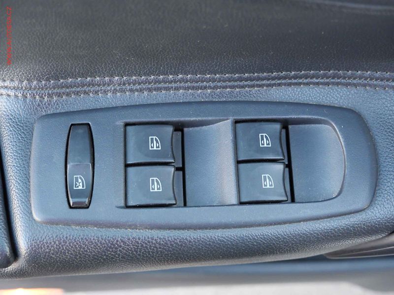 Renault Koleos (2012) 2.0 dCi 4x4, 2.maj,ČR, Xenon - fotka 11 z 22