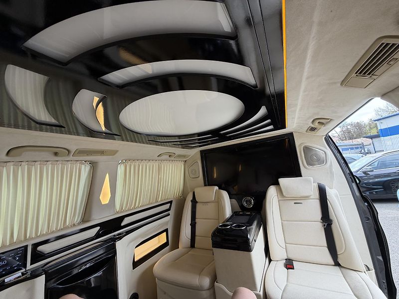 Mercedes-Benz Vito Maybach Edition - fotka 11 z 15