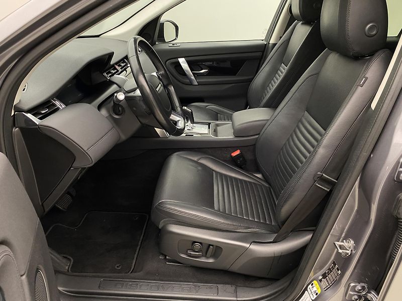 Land Rover Discovery Sport D150 S AWD AUT CZ - fotka 3 z 43