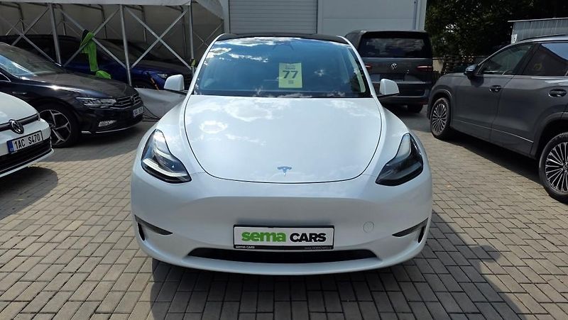 Tesla Model Y (2023) Long Range AWD DE SoH 90.2% - fotka 3 z 39