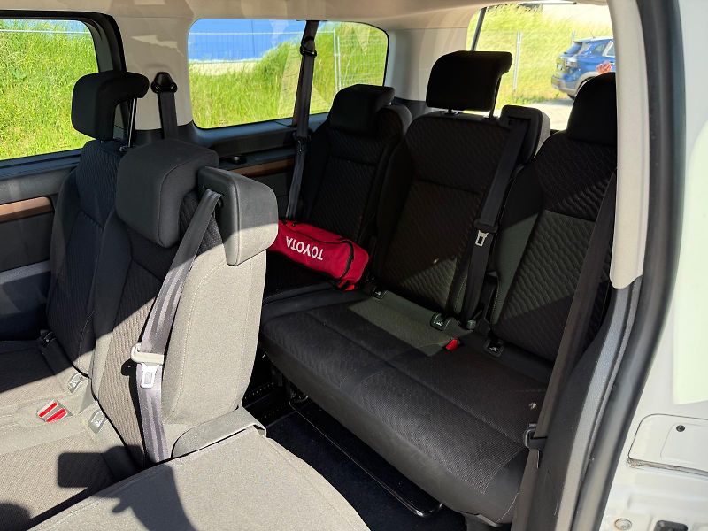 Toyota ProAce Verso 2,0 D-4D L2 Family AT - fotka 18 z 30