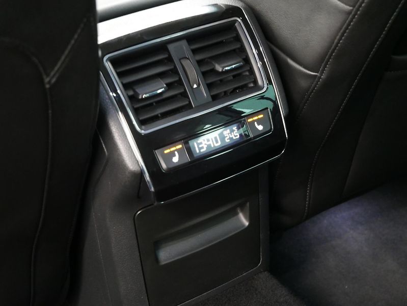 Škoda Superb - fotka 25 z 27