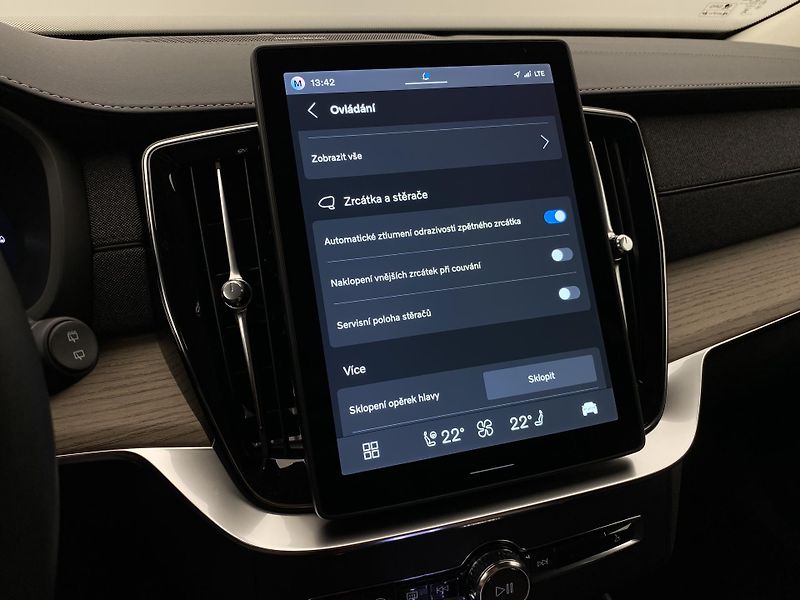 Volvo XC90 (2026) T8 AWD RECHARGE BRIGHT PLUS 7m - fotka 56 z 72