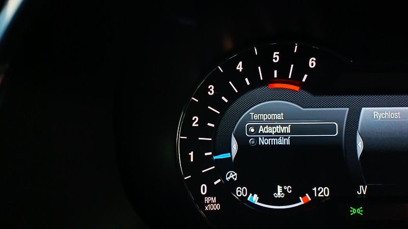Ford Galaxy 2.0 140kW EcoBlue AWD TITANIUM - fotka 33 z 50
