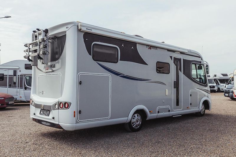 Frankia (2016) Exclusive 72, 3.5t, 1. majitel - fotka 3 z 28