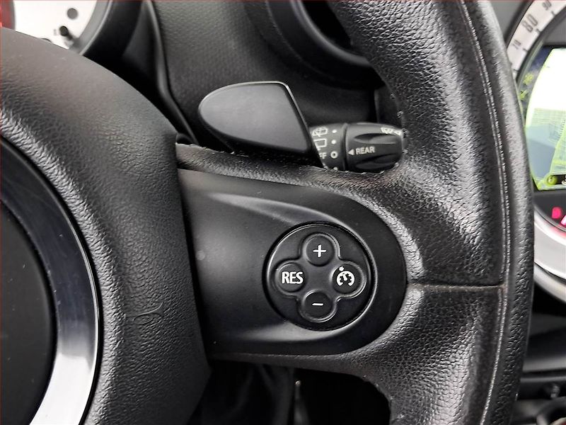 Mini Countryman (2014) Cooper SD, Automat, Navi - fotka 24 z 25