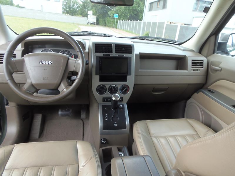 Jeep Patriot (2008) 2.4i LPG automat nová STK - fotka 10 z 21