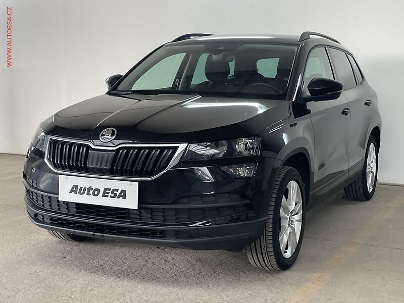 Škoda Karoq (2019) 1.6 TDi, Style, DSG, navi, - fotka 3 z 16
