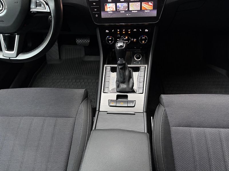 Škoda Superb (2020) Style 2.0 TDI DSG - fotka 27 z 28