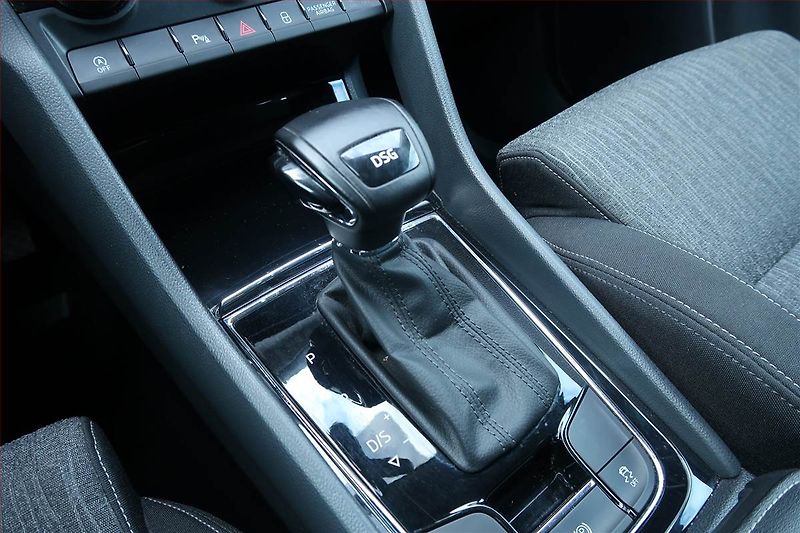 Škoda Karoq (2019) Style 1.5 TSI - fotka 13 z 24