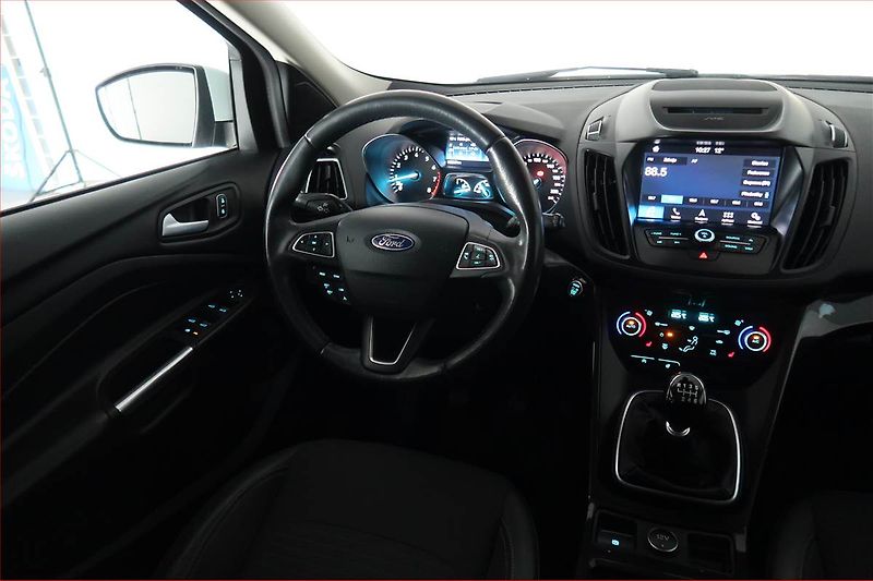 Ford Kuga (2019) 1.5 EcoBoost, ČR,1.maj - fotka 7 z 18