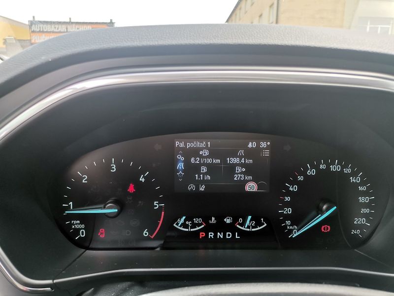 Ford Focus (2021) 2.0TDCi 110kw Titanium AUT - fotka 28 z 38