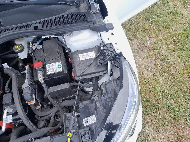 Opel Corsa (2023) E  GS-Line - fotka 12 z 20